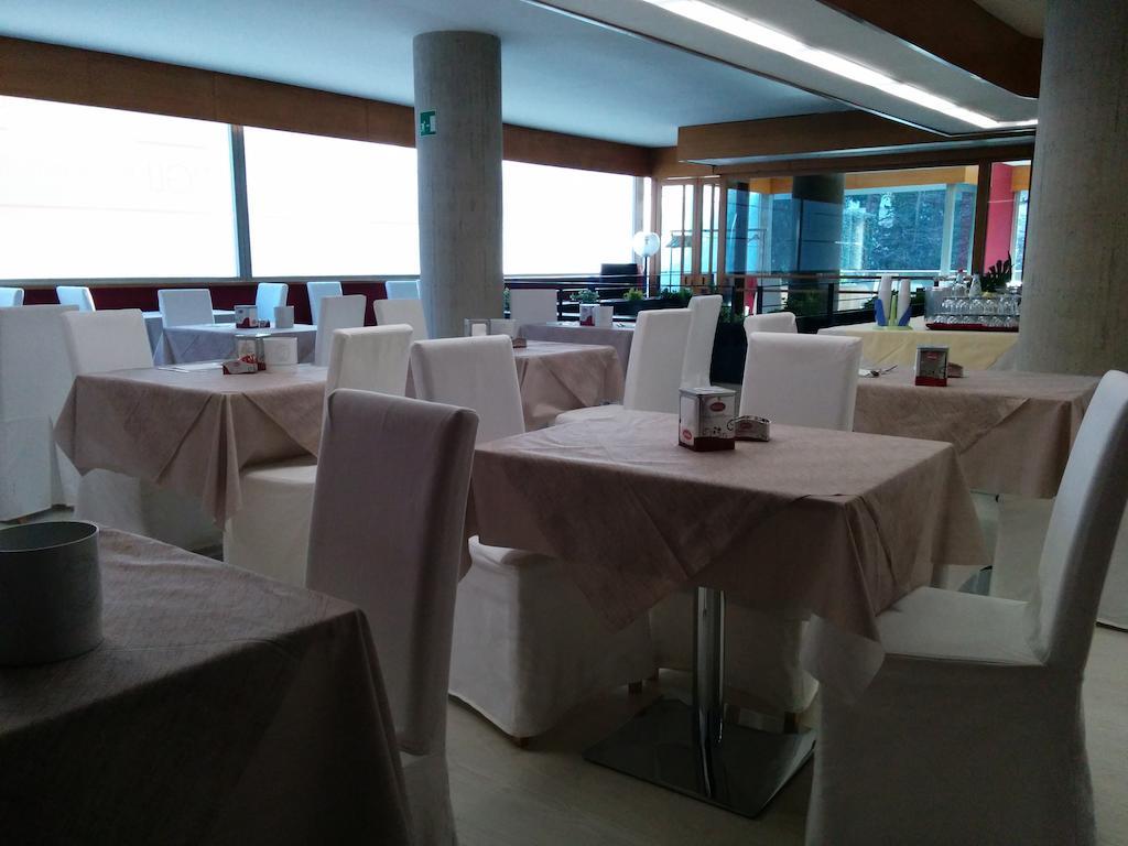Hotel Abruzzi Teramo Εξωτερικό φωτογραφία
