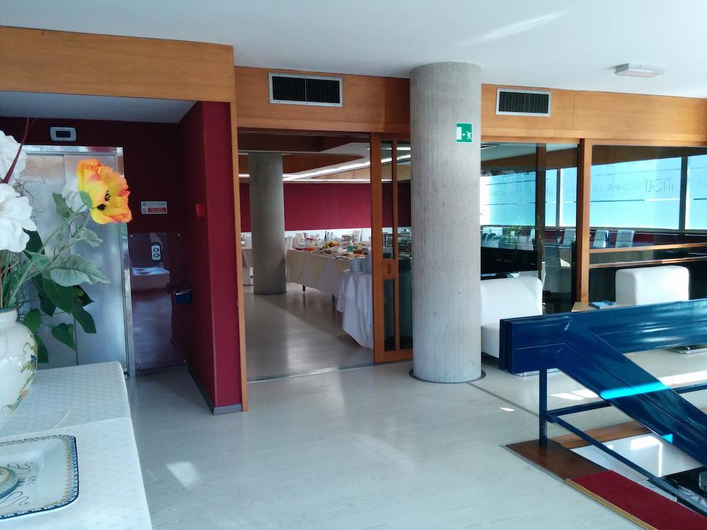 Hotel Abruzzi Teramo Εξωτερικό φωτογραφία